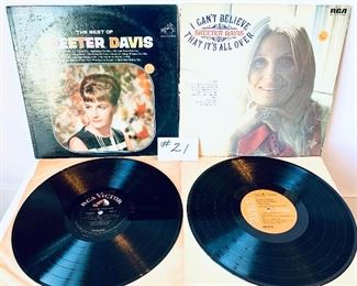 Lot #21- $6,   Skeeter Davis Albums, 1965, Cond.:Good / I Can't Believe ,1973,Cond.:Acceptable
