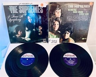 LOT 373- (2) THE SUPREMES. $10
very good- acceptable. 1964-1966