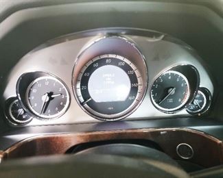 2011 Mercedes Benz E-350 j4 Sedan 3.5L V-6F DOHC 24 Valve Gasoline Rear Wheel Drive