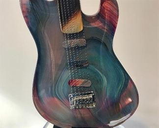 Dino Rosin
Electric Guitar
Glass