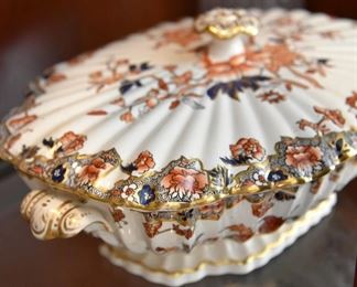 china covered dish