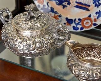 silver sugar and creamer