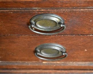 table (hardware detail)