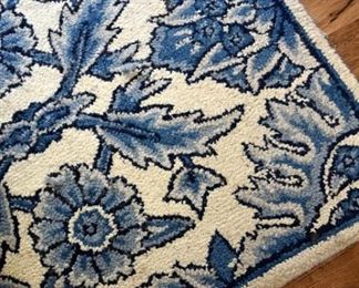 5' x 8' Pier One  blue & white rug