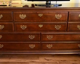 Stoneleigh Mahogany, Stanley Furniture Company, dresser 