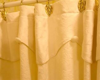 shower curtain and rings