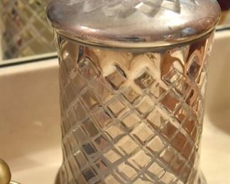 bathroom accessories