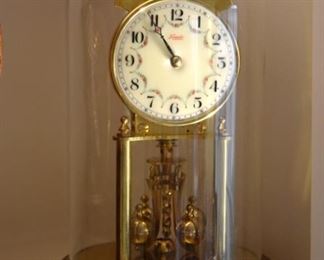 Kundo anniversary clock