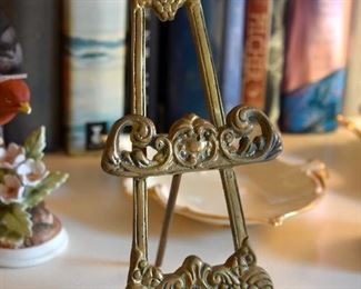 brass art easel (small)