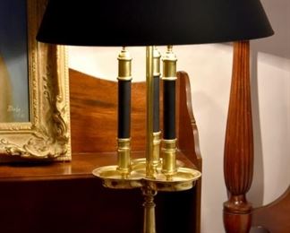three pilar lamp