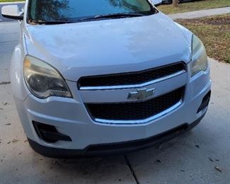 2010 Chevy Equinox 131000 miles, needs tires, no dents or major scratches, clean title