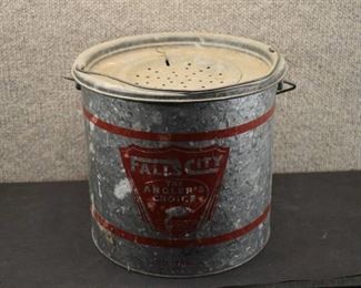 Vintage Galvanized Minnow Bucket | Falls City No. 7810 | The Angler's Choice