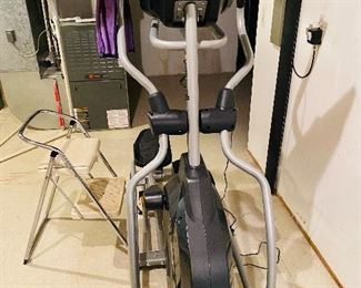 $600
SPIRIT XE295 ELLIPTICAL
70”L x 22”D x 63”H