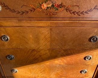 $500
ANTIQUE 2 TWIN SIZE BEDS / 2 NIGHTSTANDS AND DRESSER
BEDROOM SET BY IRWIN FURNITURE
BED MEASURES
42”W x 79”L x 44”H
DRESSER MEASURES
40”W x 23”D x 48”H
NIGHTSTAND MEASURES
18”W x 14”D x 28.5”H