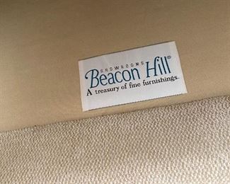 $200
UPHOLSTERED CREAM / TAN SECTIONAL SOFA
RIGHT SIDE 95”L x 35”D x 26”H
LEFT SIDE 136”L x 35”D x 26”H