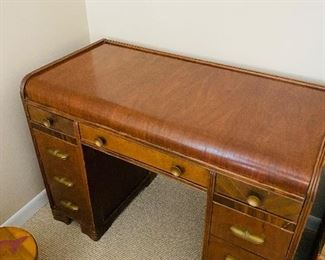 $100
ANTIQUE DESK
42”L x 20”D x 30”H