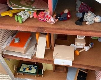 $120 DOLL HOUSE