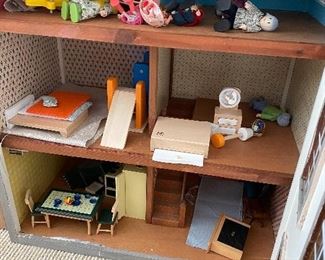 $120 DOLL HOUSE