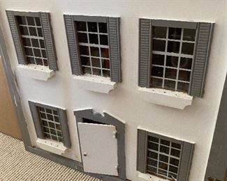 $120 DOLL HOUSE