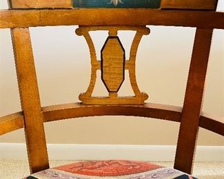 $200
ANTIQUE HALF ROUND CHAIR
20.5”W x 17”D x 29.5”H