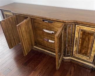$250
VINTAGE DREXEL HERITAGE WOODEN BUFFET WITH SWIRLS- COMES WITH PADS