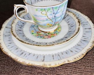 $85
ROYAL ALBERT SILVER BIRCH SET OF 6 TEA CUPS SET