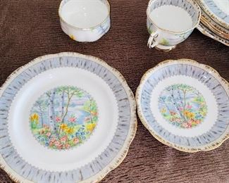 $85
ROYAL ALBERT SILVER BIRCH SET OF 6 TEA CUPS SET
