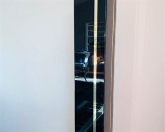 $120
BLACK FLOOR LAMP WITH GOLD
72.5”HEIGHT