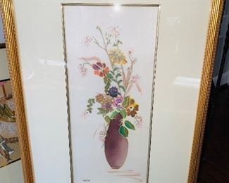 $75
GOLD FRAME / PAINTED ON SILK FLORAL BOUQUET