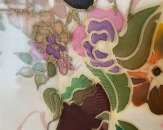 $75
GOLD FRAME / PAINTED ON SILK FLORAL BOUQUET