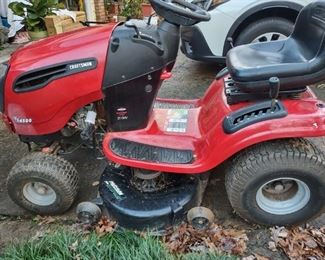 craftsman lawn tractor