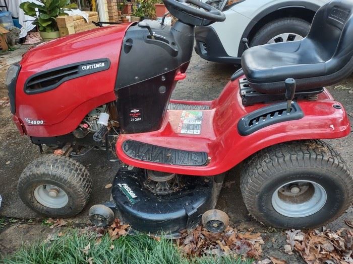 craftsman lawn tractor