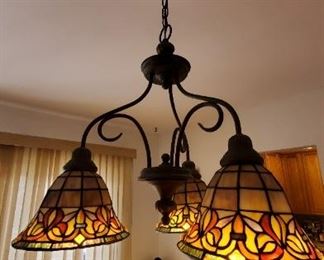 Stained glass light fixture 