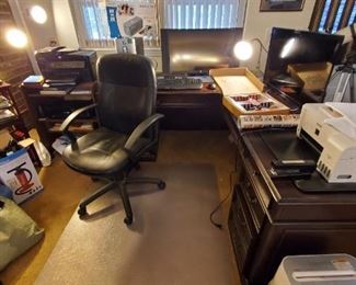 Complete home office
Areo beds