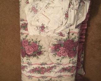 Queen Comforter, Sheets pillowcase, Curtainn  $100
