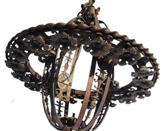 One of eight lots of Mizner Era lighting and lobby furnishings from Lermitage Palm Beach including chandeliers, consoles, sconces, mirrors and more.