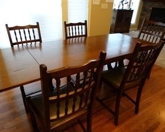 English Dining Table and 6 chairs