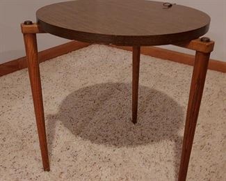 Contemporary round side table