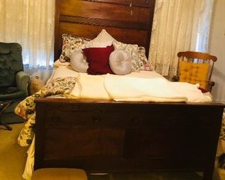 Queen size antique Victorian bed