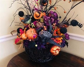 Halloween arrangement 