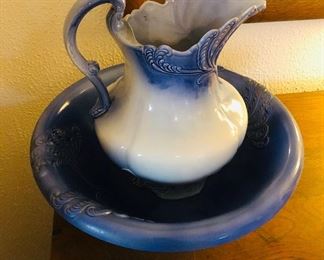 Blue and white pitcher/bowl set