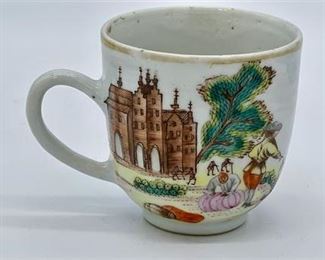 Lot 041
18th C Chinese Porcelain Export Tea Cup