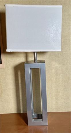 Lot 204
Mid Century Modern Silver Metal Geometric Table Lamp
