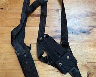 Uncle Mike’s Sidekick Shoulder Holster!