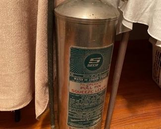 Seco Mfg Detroit, MI Vintage Fire Extinguisher #48-SSC-HD!