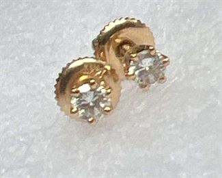 113 14k  Diamond Earrings