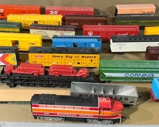 054 Assorted HO Scale Trains
