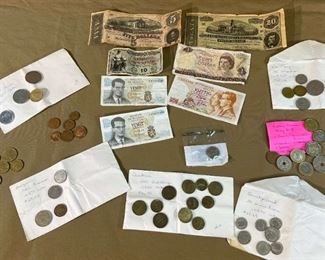 039 Confederate Currency, International Coins  Bills