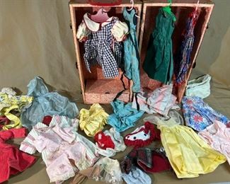 037 Vintage Doll Clothing  Case