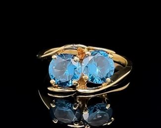 Lovely Bright Sky Blue 2-Stone Bypass Estate Ring in 10k Yellow Gold
